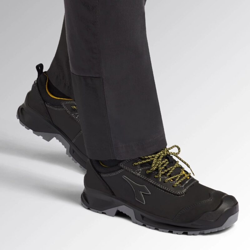 calzado de seguridad diadora CLASSIC LOW NEGRO S3S FO SC LG SR
