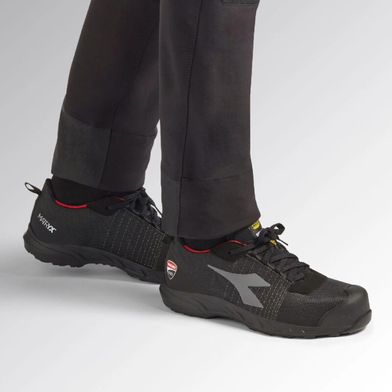 calzado de seguridad diadora FLY MOTOR MATRYX LOW S3L SR HRO SC ESD